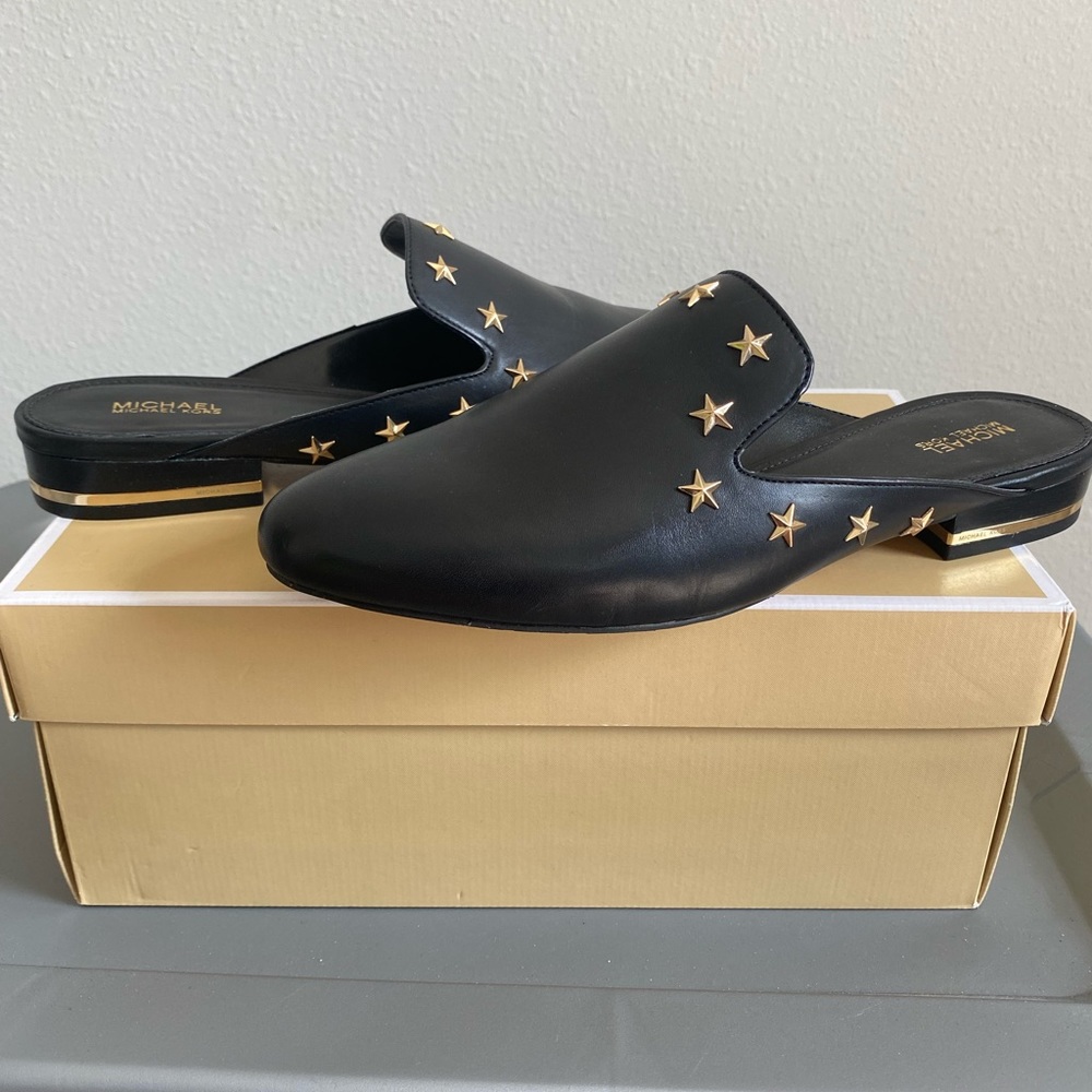 Never worn leather Michael kors loafers